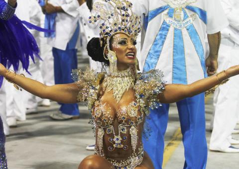  Confira a galeria de Musas no desfile das Campeãs do Carnaval de SP 